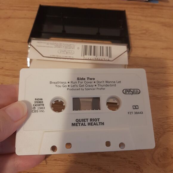 Vtg 1983 Cassette Tape Quiet Riot Metal Health FZT 38443 Pasha - Picture 6 of 7